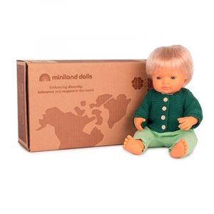 Muñeco Bebé Caucásico con conjunto de ropa