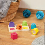 Puzzle con 6 figuras sensoriales de madera