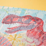 DISCOVER THE DINOSAURS PUZZLE