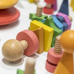 TICKIT GIRO DE FORMAS DE MADERA ARCO IRIS
